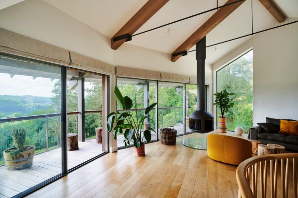 Contemporary renovation & extension 